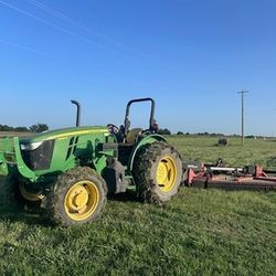 John Deere Tractor W/Shredder
