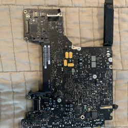 MacBook Pro Mid 2010 Logic Board 