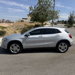 2015 Mercedes-Benz GLA 250