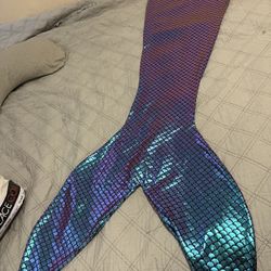 Costume