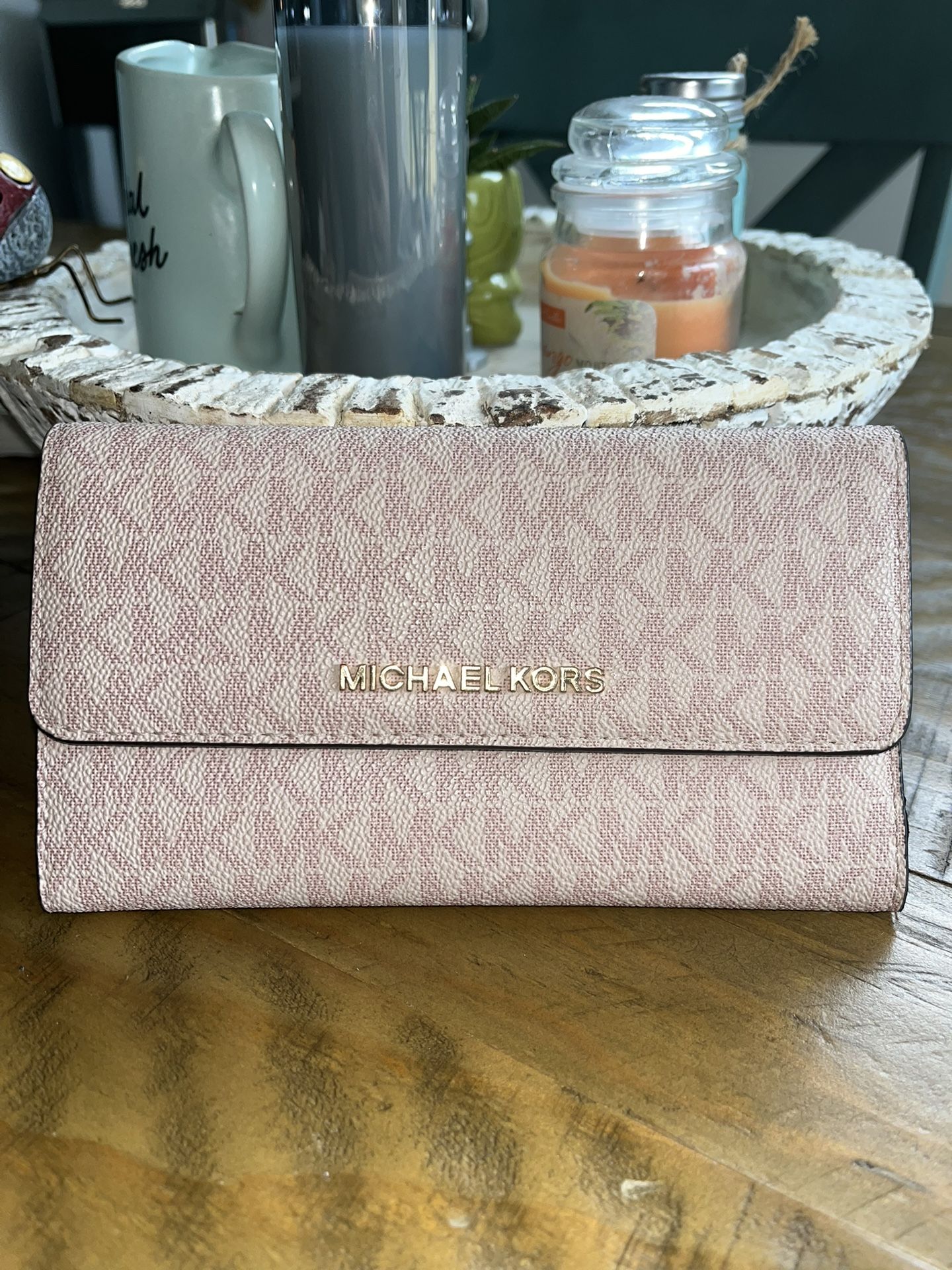 NWT Michael Kors Pink Wallet