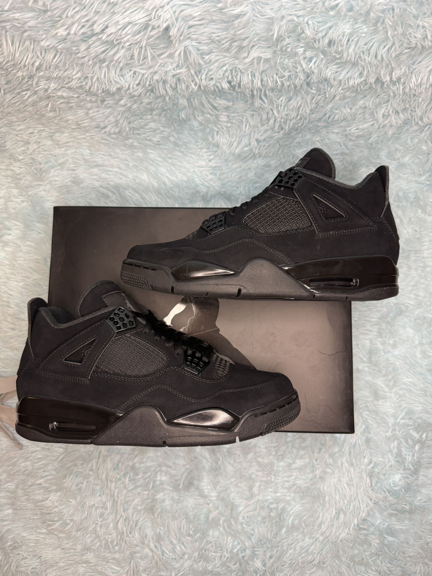 Jordan Retro 4 Black Cats Size 9.5