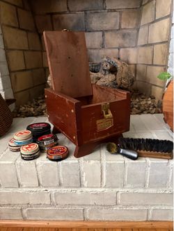 Vintage Griffin Shinemaster Wooden Shoe Shine Box