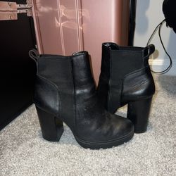 Steve Madden BOOT