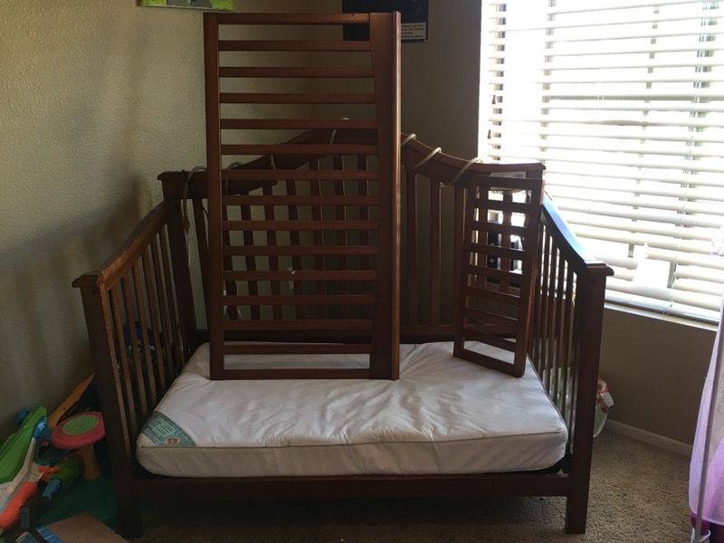 Carter's jamestown convertible crib model 10820 top