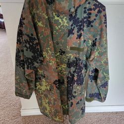 Men's XL Camo Rain Coat