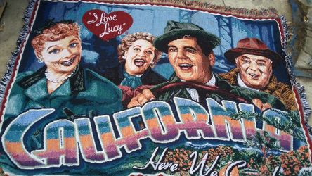 I Love Lucy "Going to California "throw