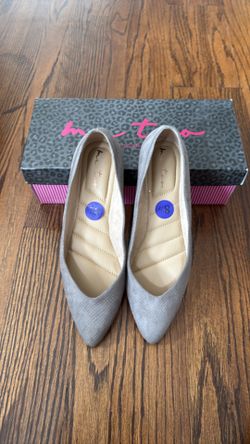 New Women’s flats 8.5