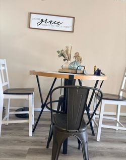 Beautiful Dining room table.