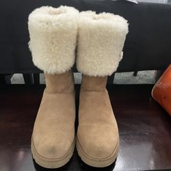 Women’s Size 7 Tan Brown Ugg Boots