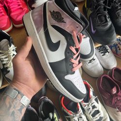 Jordan 1s Men’s 9.5