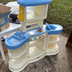 Kitchen Center