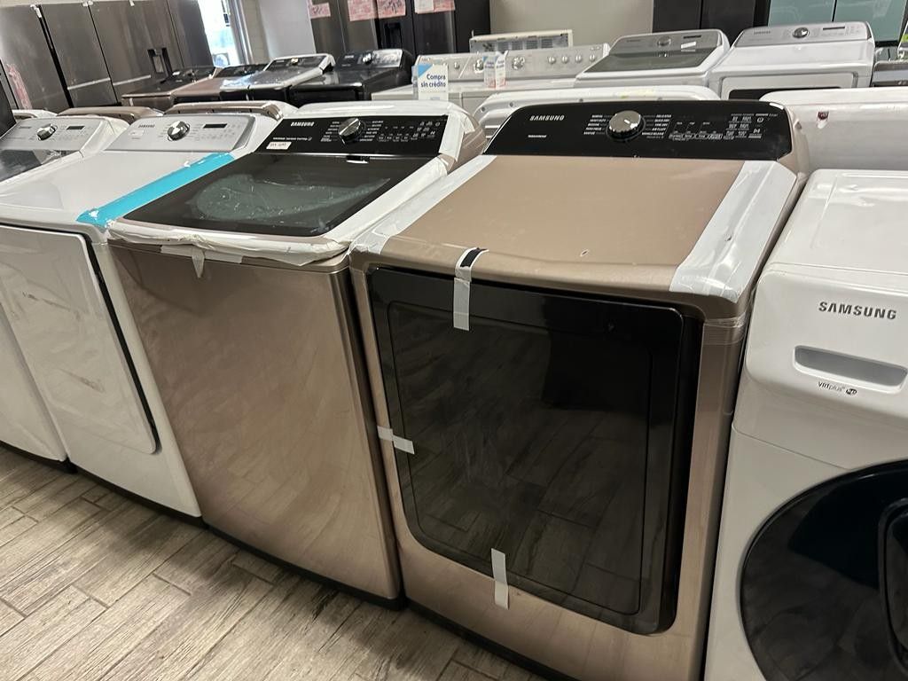 Samsung champagne washer and dryer set electric for Sale in Phoenix, AZ OfferUp