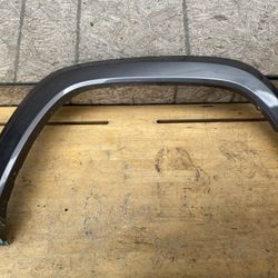 2016,2017,2018,2019,2020,2021,2022,2023 Toyota Tacoma Front Right Fender Flare