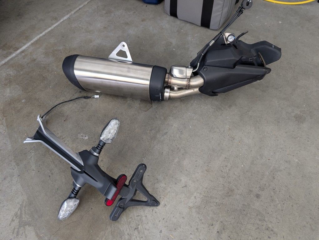 2022 Triumph Speed Triple RS Exhaust And Plate Holder
