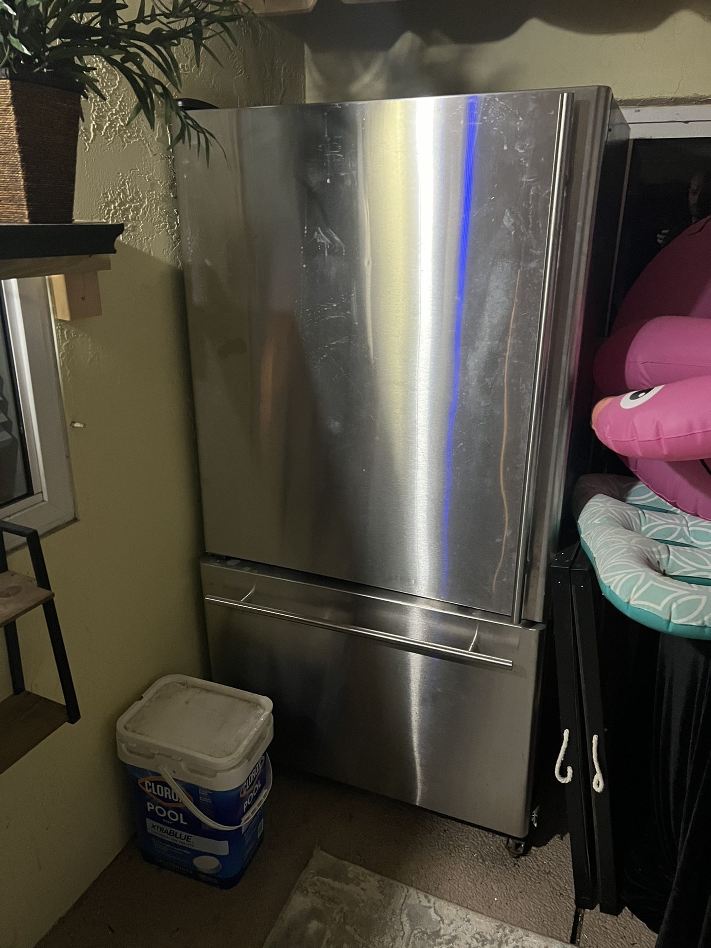 Jenn Air Refrigerator 