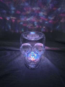 Bath & Body Works Halloween Light Up Skull 3 Wick Candle Holder