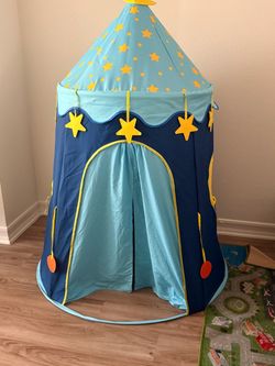 PLAY TENT
