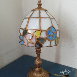 Lamp stained glass