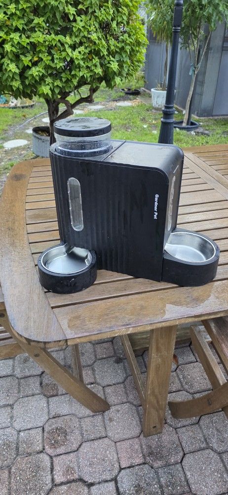 Pet Food And Water Automatic Feeder 