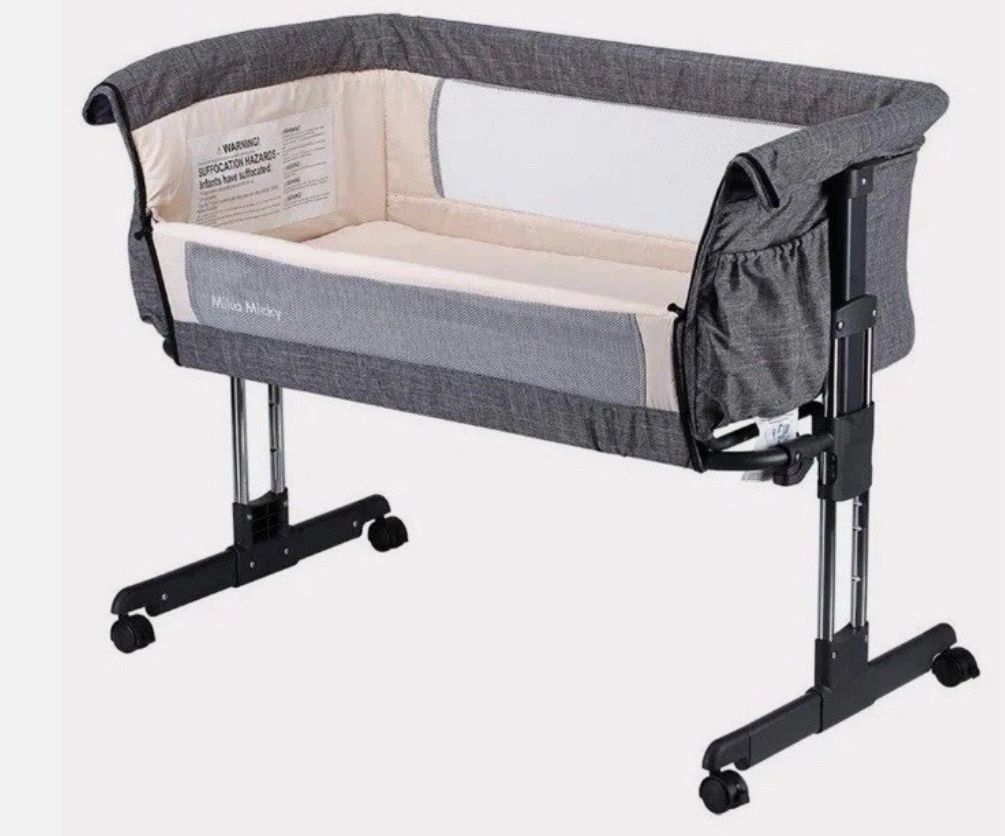 Mika Mickey BedSide Sleeper Bassinet
