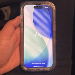 iPhone 15 no scratches or scuff