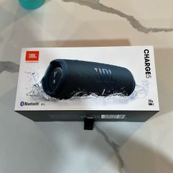 JBL charge5 Bluetooth Speaker Brand New In Box