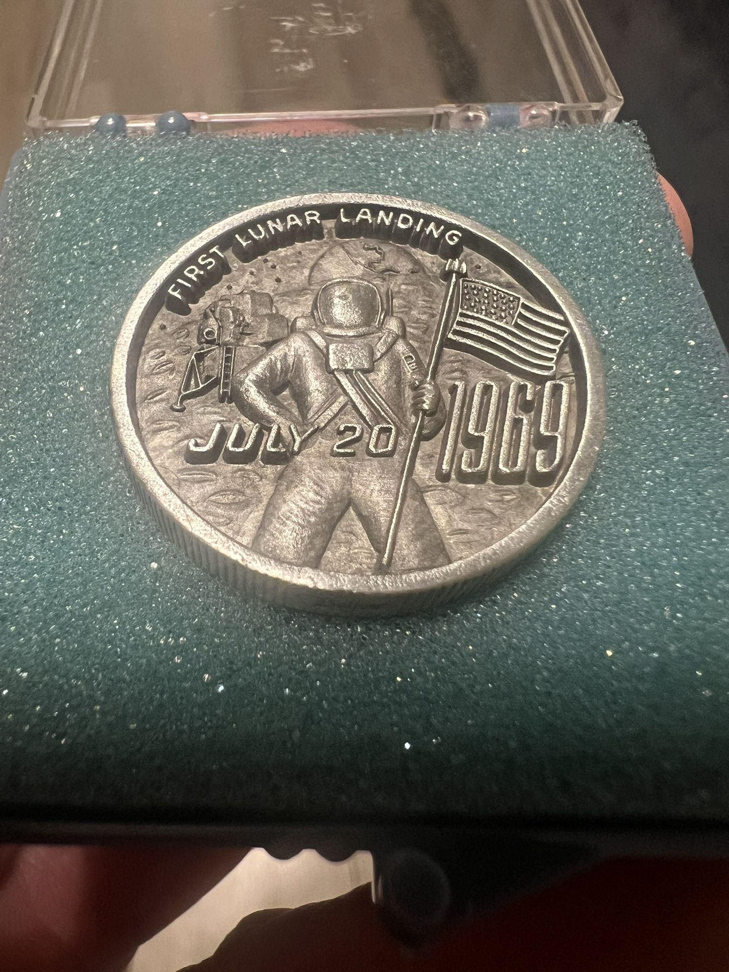 Apollo 11 Coin