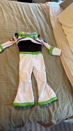 Buzz lightyear costume 3-4T