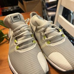 Nike Men’s Flex Controlled TR4 Embroidered Training Shoes Size 8.5 Athletic Shoes ( CD0197-006)