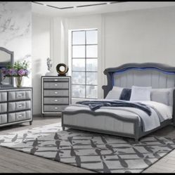 Queen Bedroom Set HUGE Discount