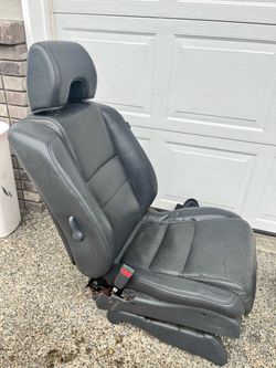 2007 Honda Pilot electric driver seat