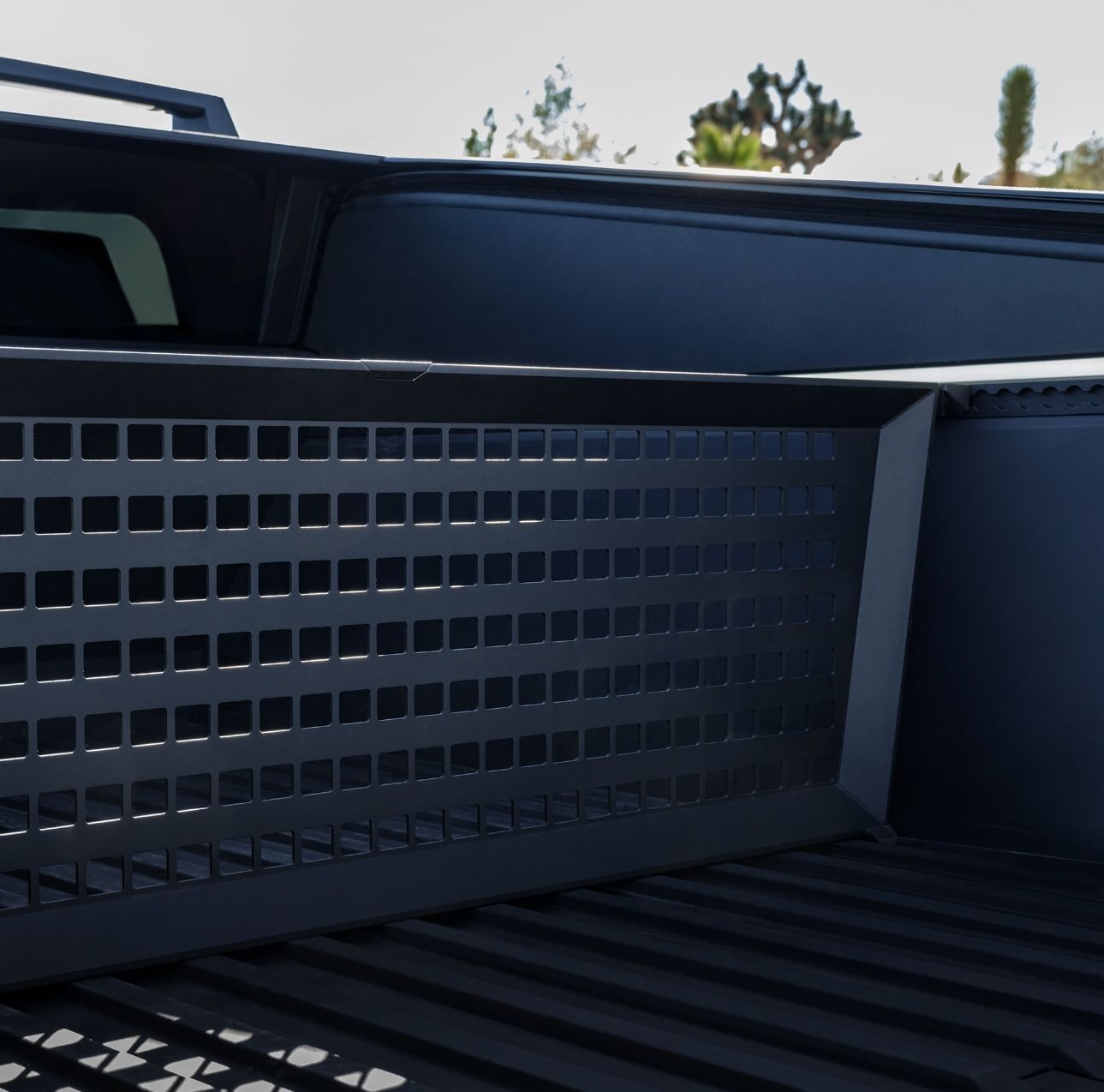 Tesla Cybertruck Bed Cargo Divider 