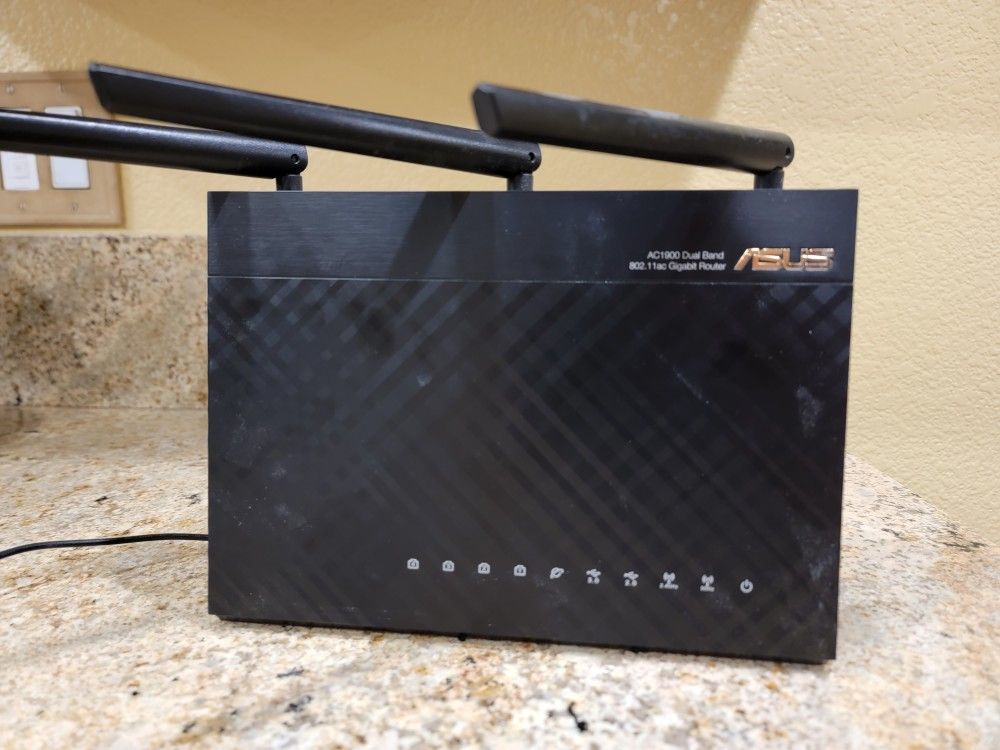 ASUS AC1900 WiFi Gaming Router (RT-AC68U)