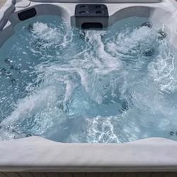 Whirlpool Spa / Delivery 🚚