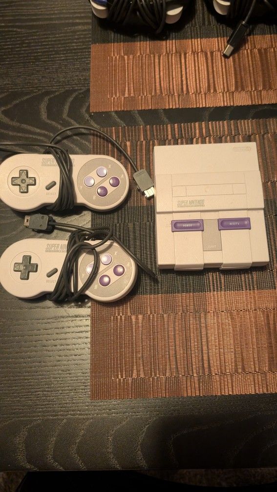 SNES Classic Mini - LOADED w/ Extra Games! (Chrono Trigger, MK2, etc.)