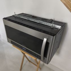 Samsung Over-the-Range Microwave Oven 