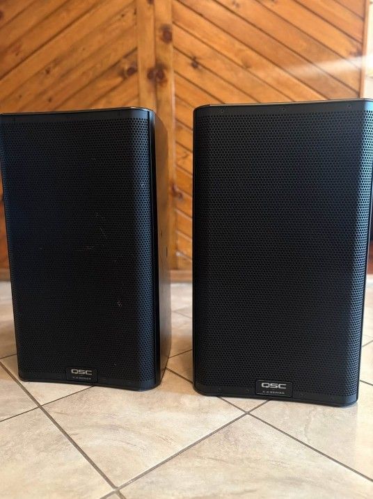 QSC K12.2 Pair Powered Speakers
