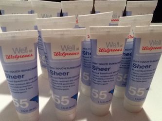 Lot of 13 - Walgreen sheer dry touch sunscreen lotion SPF55 Walgreen (1 fl oz - 30 ml each )
