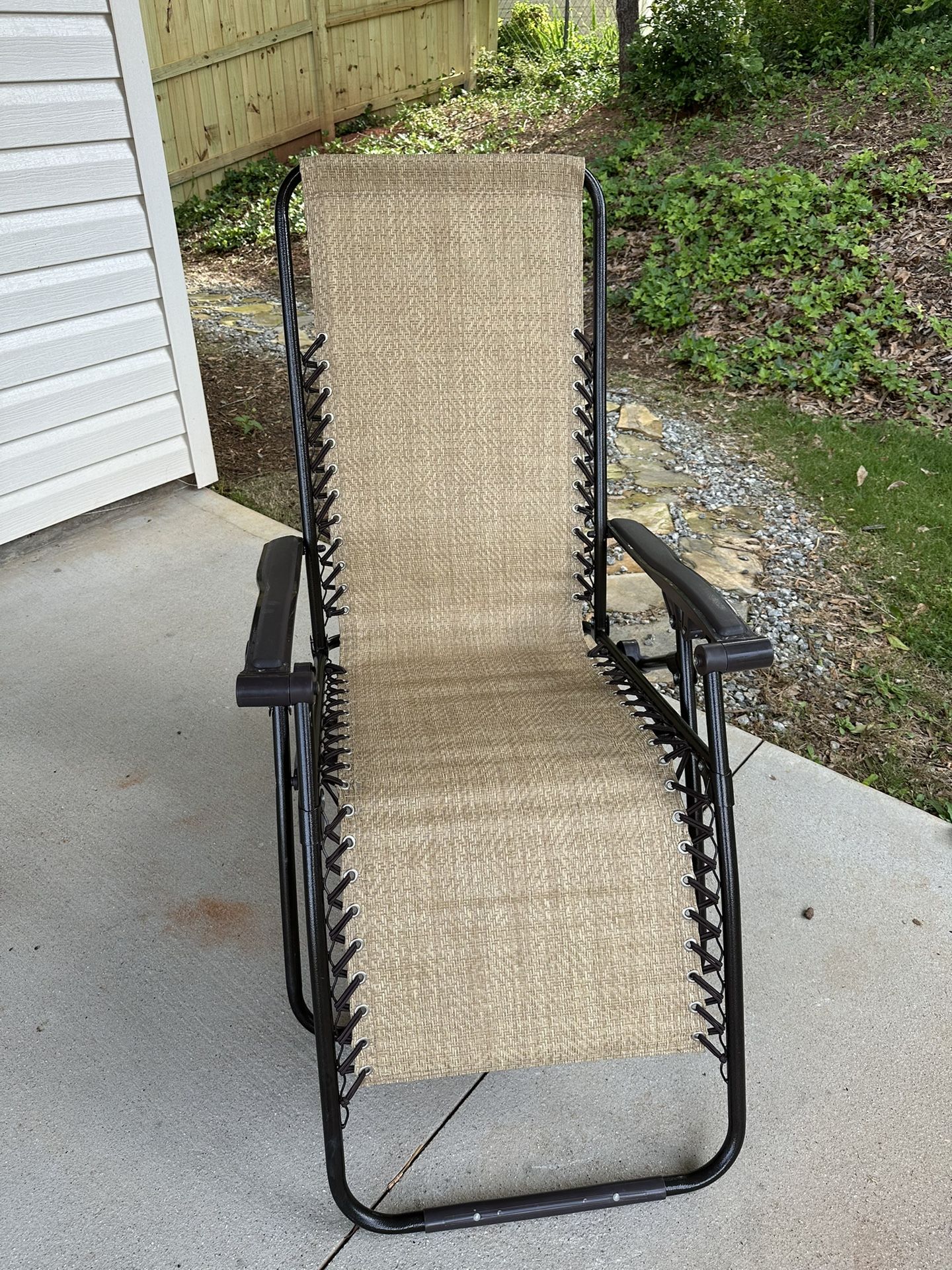 Outdoor Lounge Chair