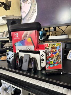 Nintendo Switch OLED Bundle