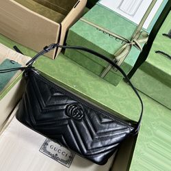 Sophisticated Gucci GG Marmont Bag 