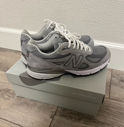 Used New Balance 990 V4 size 9.5 VNDS