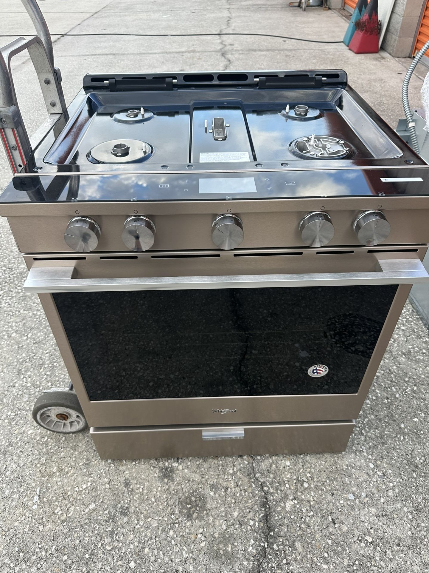 Whirlpool WEGA25H0HN Sunset Bronze Series 30 Inch Smart Slide-in Gas Range with 5 Sealed Burners, Wi-Fi Enabled, 5.8 cu. ft. Total Oven Capacity, Conv