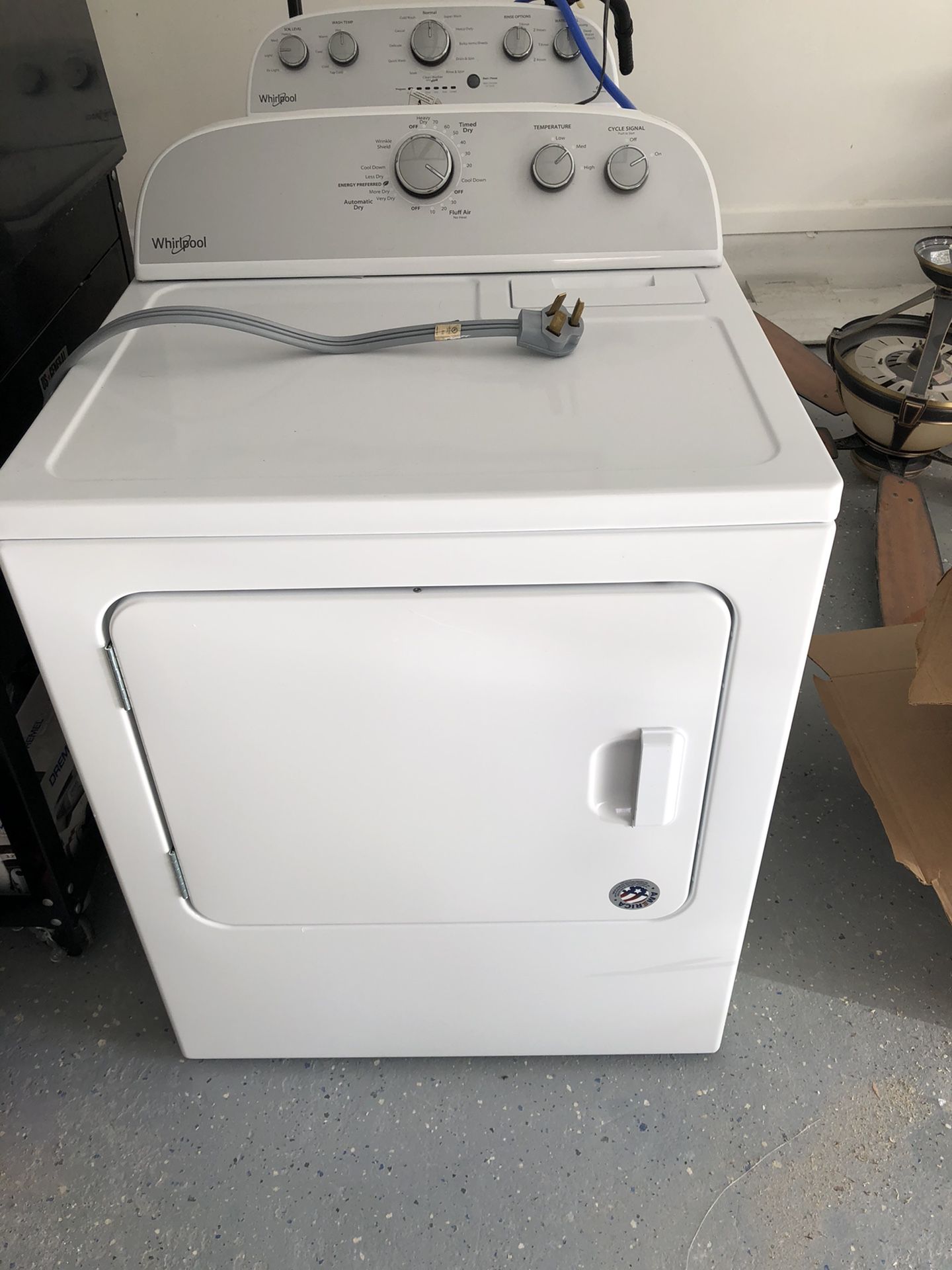 Whirlpool Washer and Dryer. Great condition Semi- New