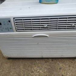 Window Air Conditioning Units Multiple Brands And Sizes Message For Details