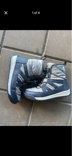 Kids boots