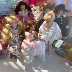Dolls With Stand