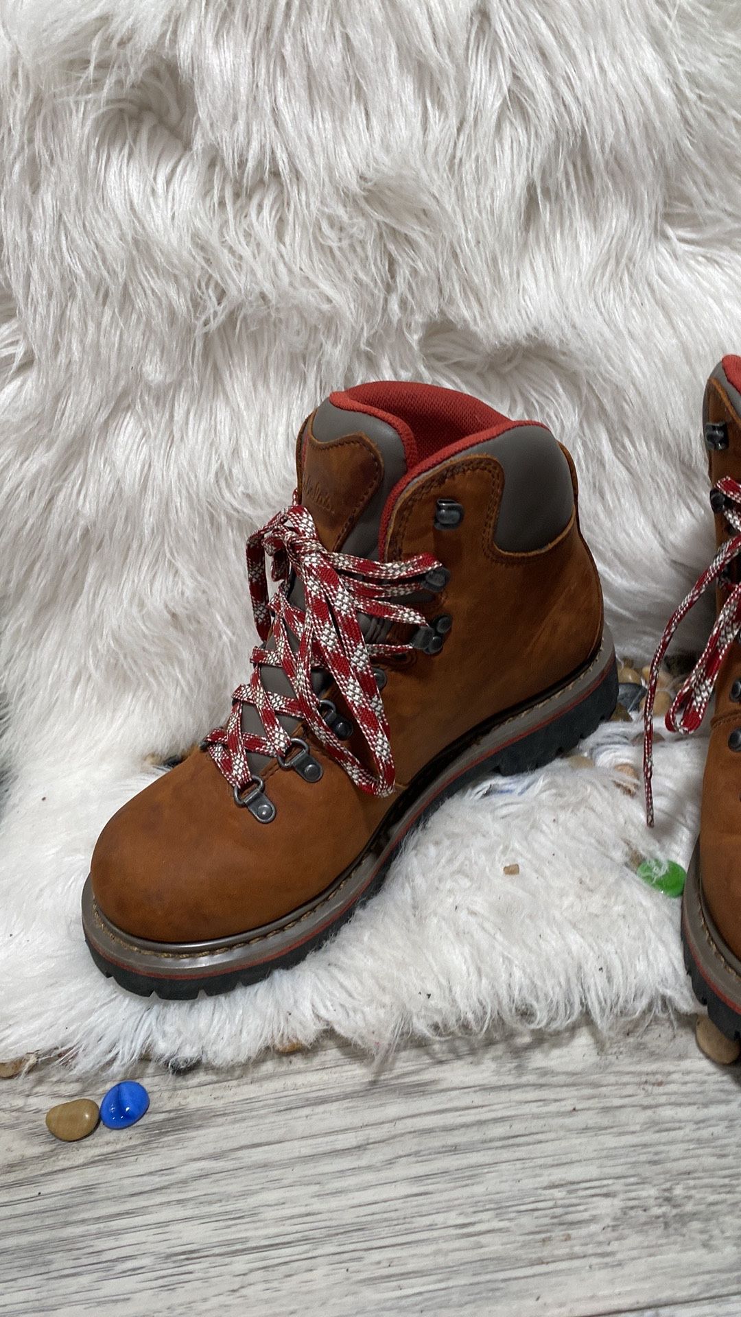 Cabela's Women's Vintage Trail Hiking Boots Sz M