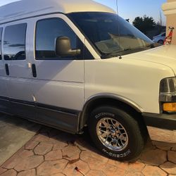 2005 Chevy Conversion Van 